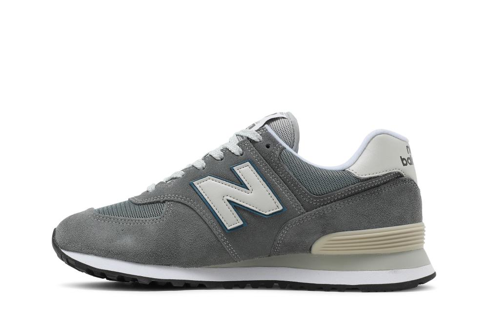 574 'Grey Sky Blue'
