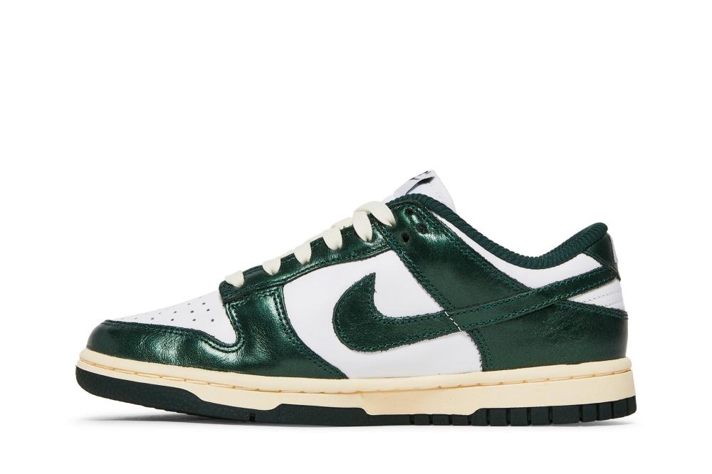 Wmns Dunk Low 'Vintage Green'