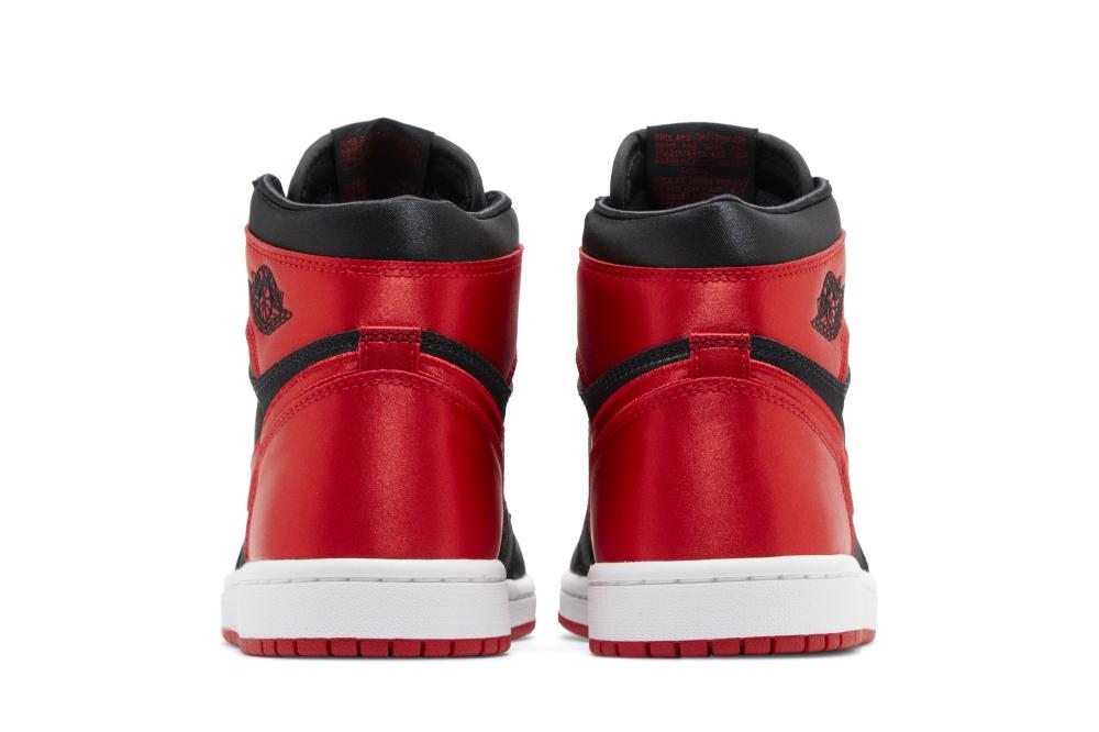 Wmns Air Jordan 1 Retro High OG 'Satin Bred' 2023