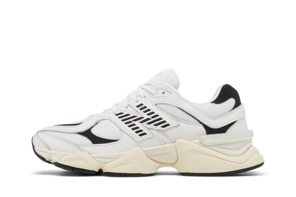 9060 'White Black'