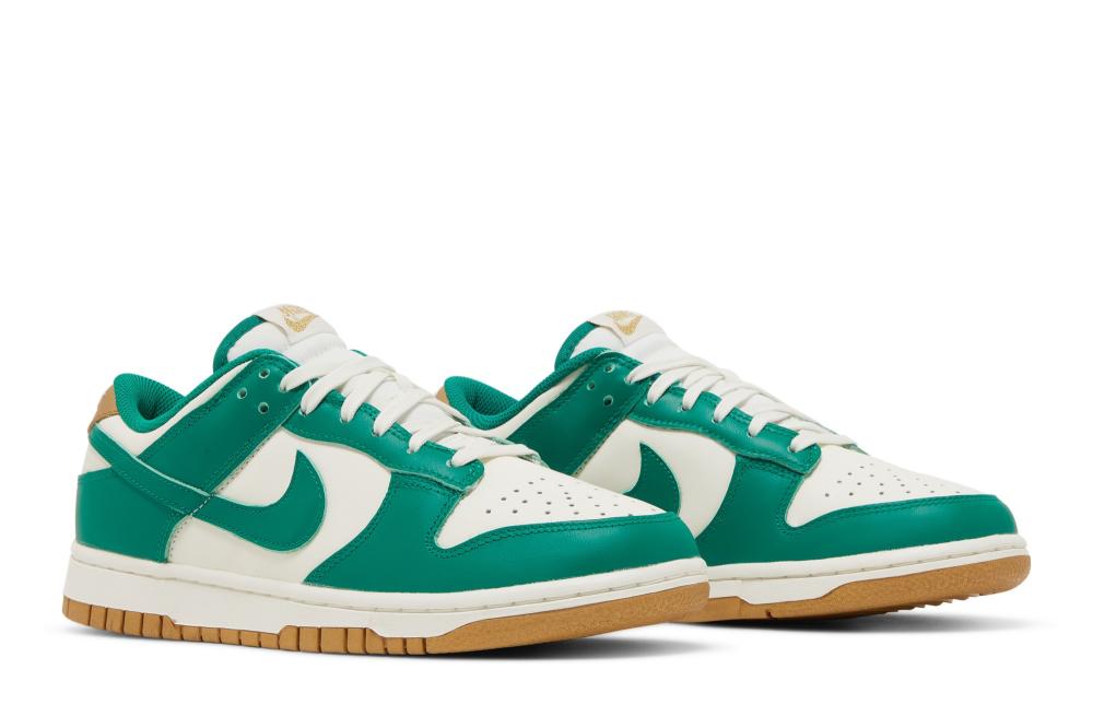Wmns Dunk Low 'Malachite Metallic Gold'