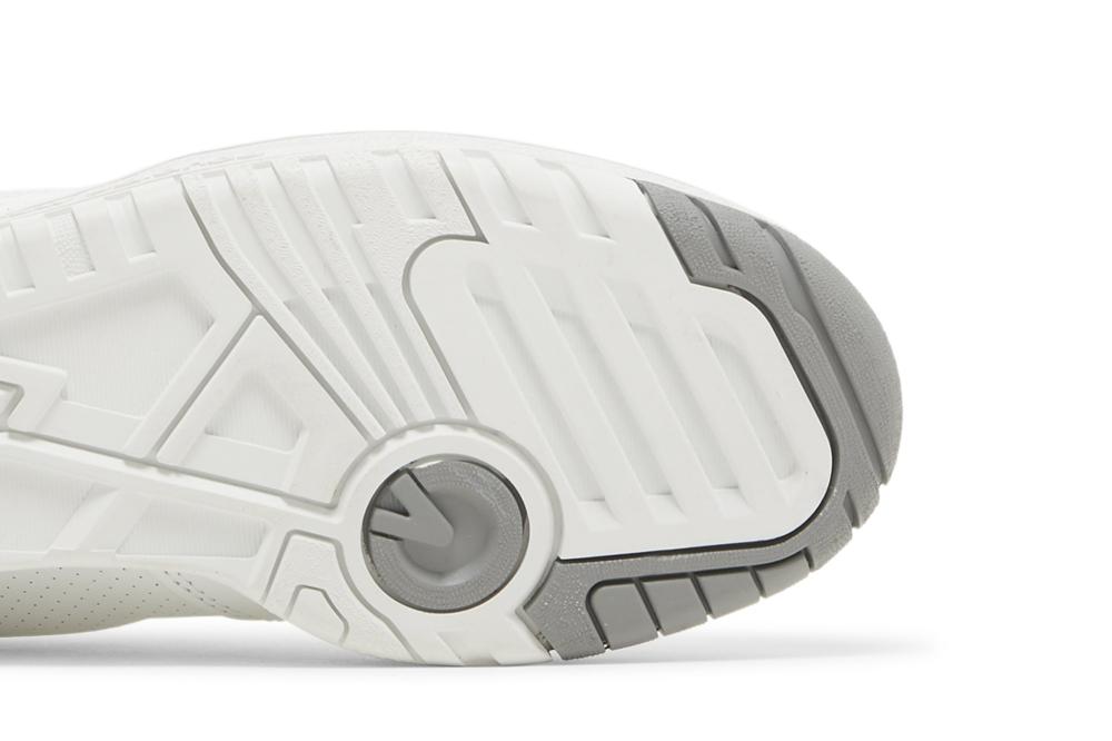 550 'White Shadow Grey'