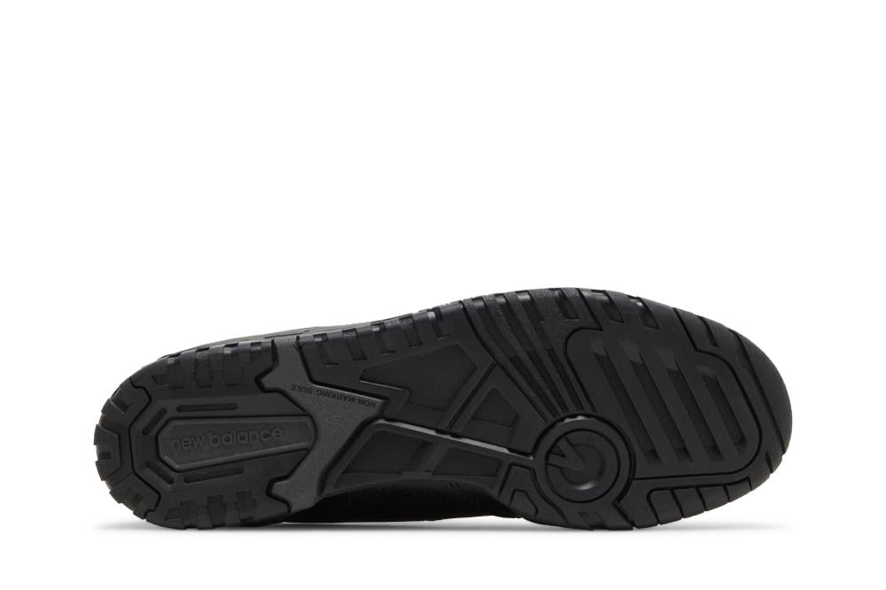 550 'Triple Black'