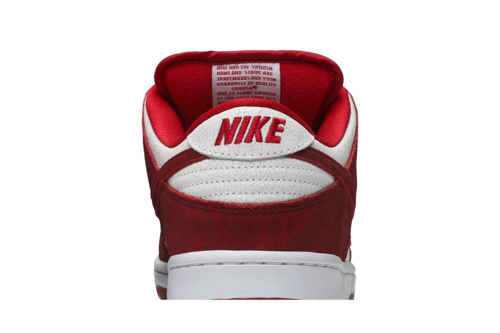 Dunk Low Premium SB 'Valentine's Day 2014'