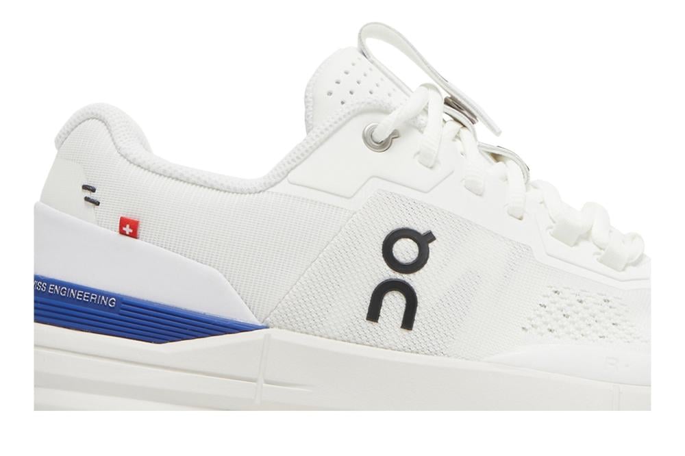 The Roger Pro 'White Indigo'