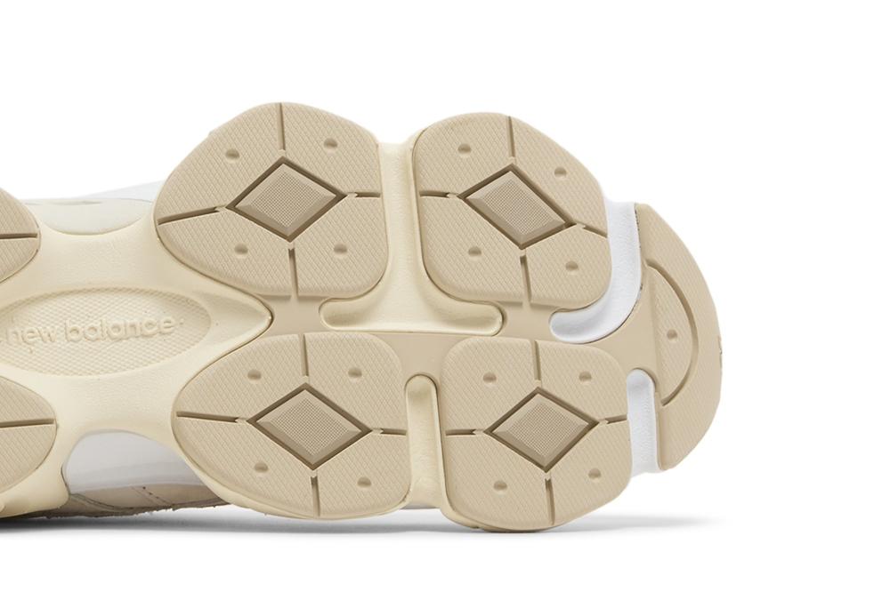 9060 'Sea Salt Brown'