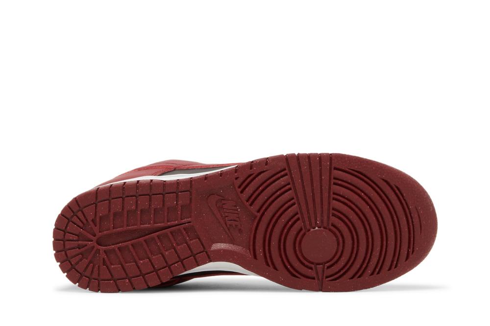 Wmns Dunk Low Next Nature 'Team Red Black'