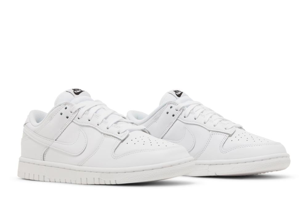 Wmns Dunk Low 'Triple White'