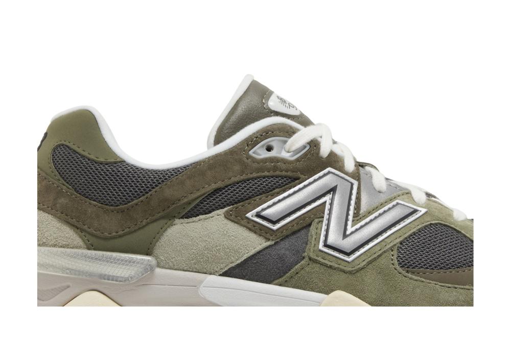 9060 'Green Grey'