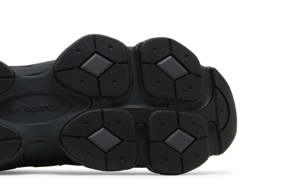 9060 'Triple Black Leather'