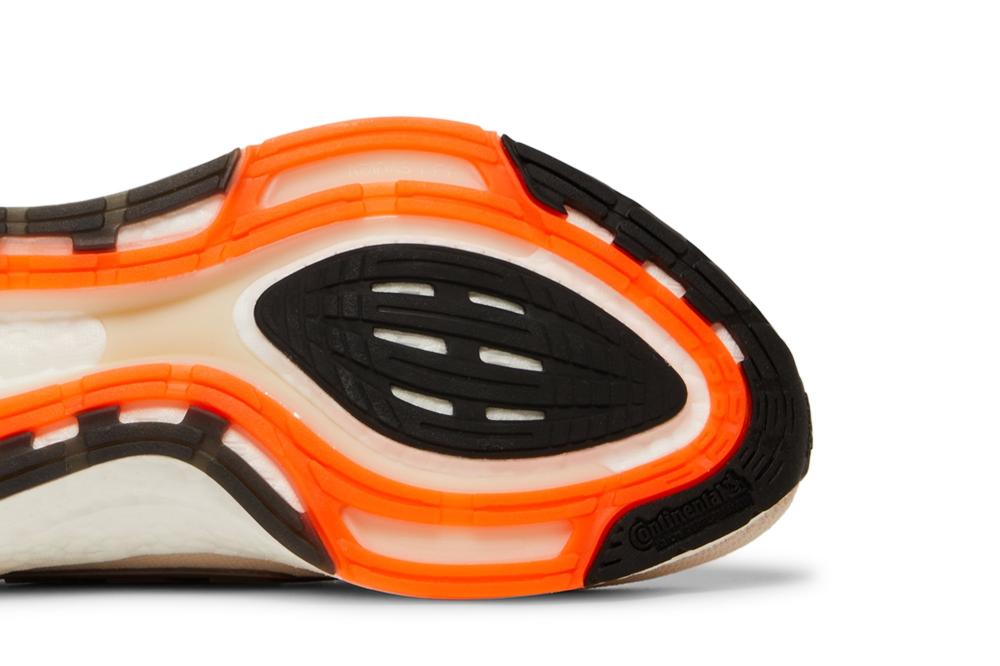 UltraBoost 22 'Aluminium Impact Orange'