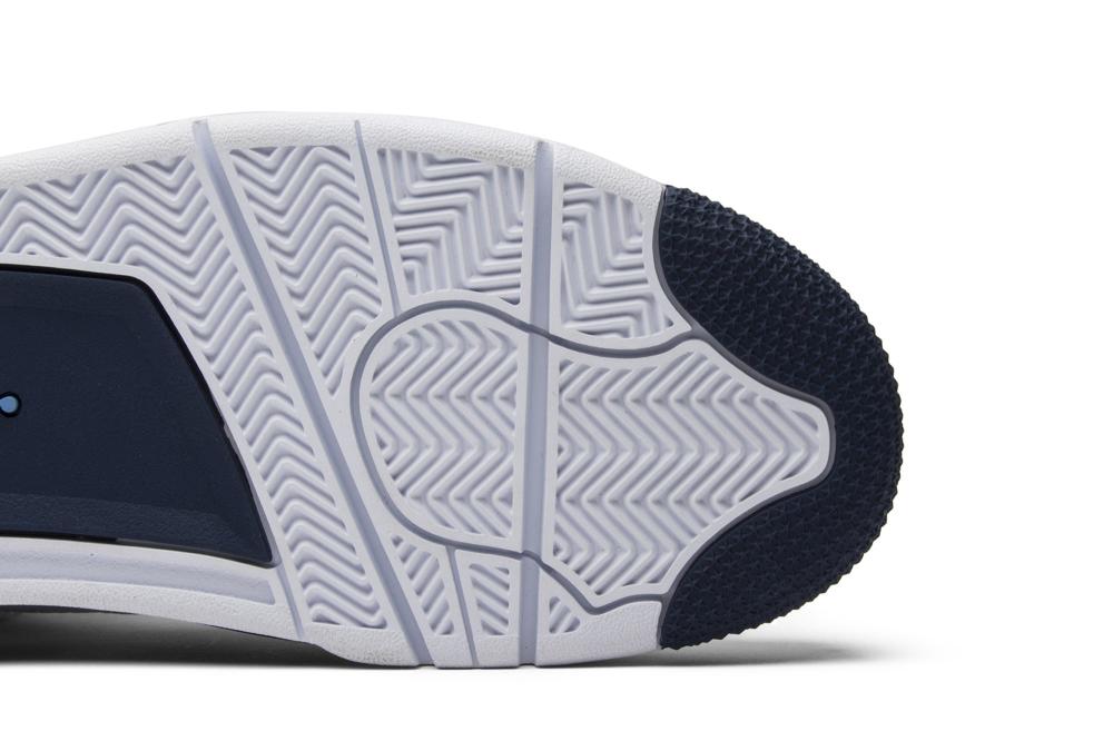 Air Jordan 4 Retro LS 'Columbia'