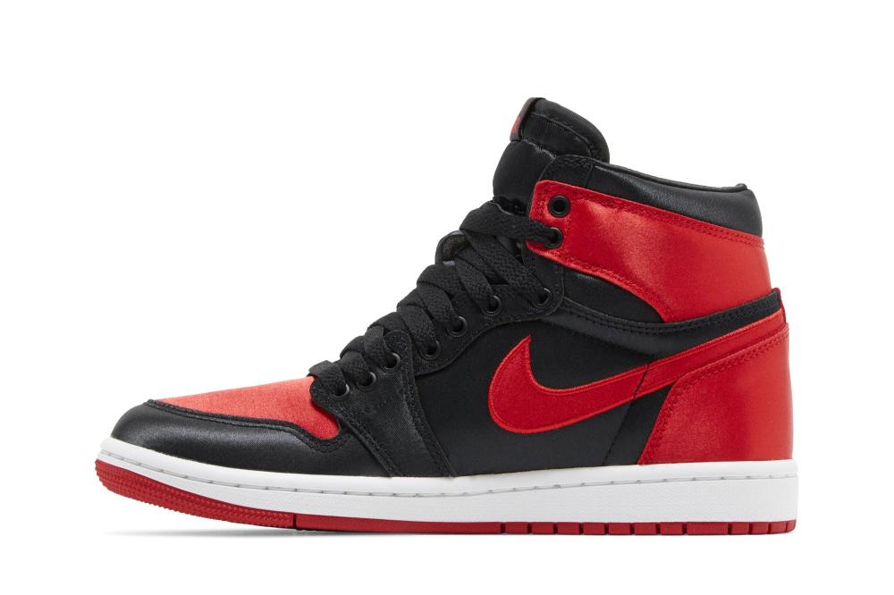 Wmns Air Jordan 1 Retro High OG 'Satin Bred' 2023