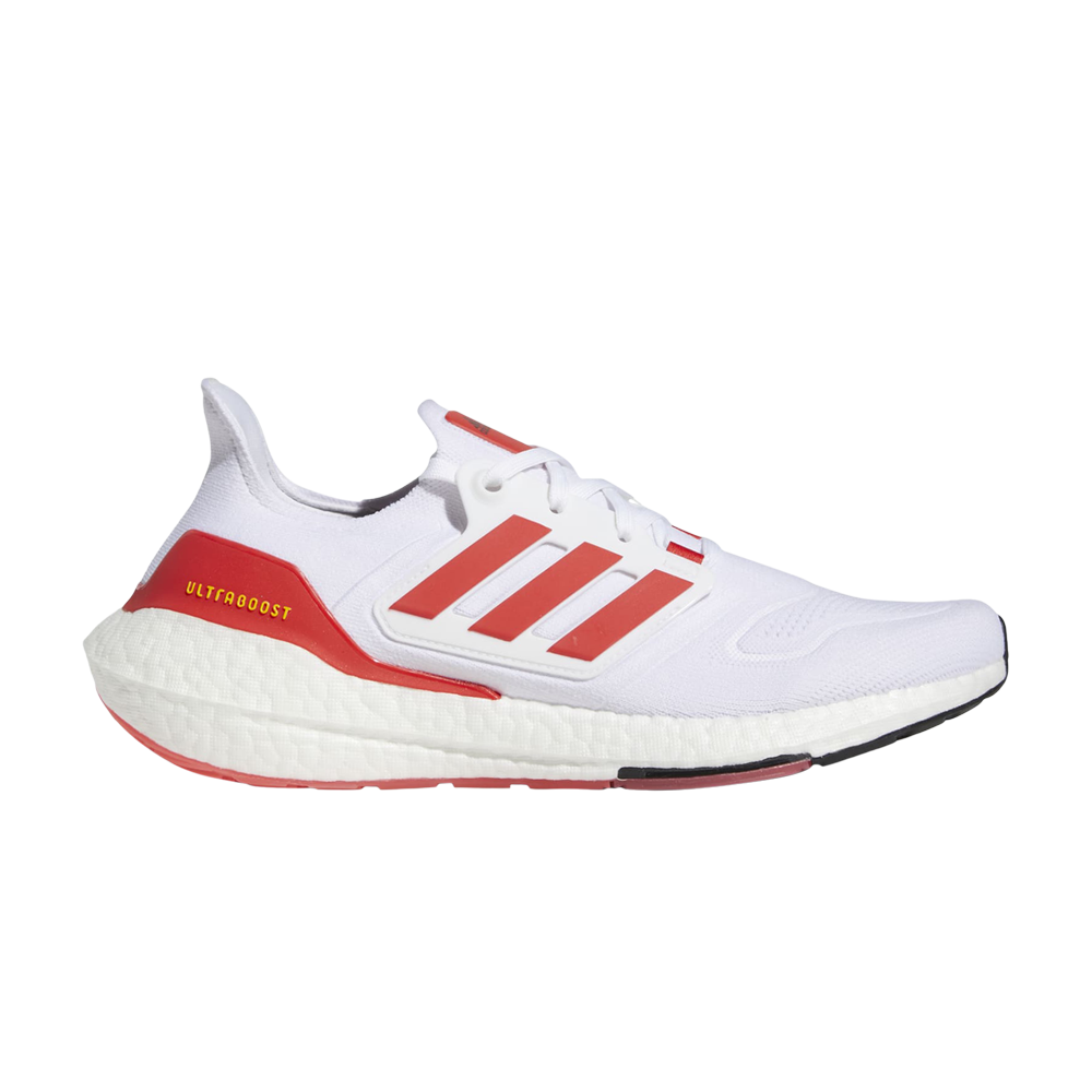 UltraBoost 22 'White Vivid Red'