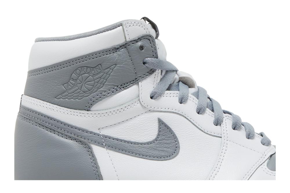 Air Jordan 1 Retro High OG 'Stealth'