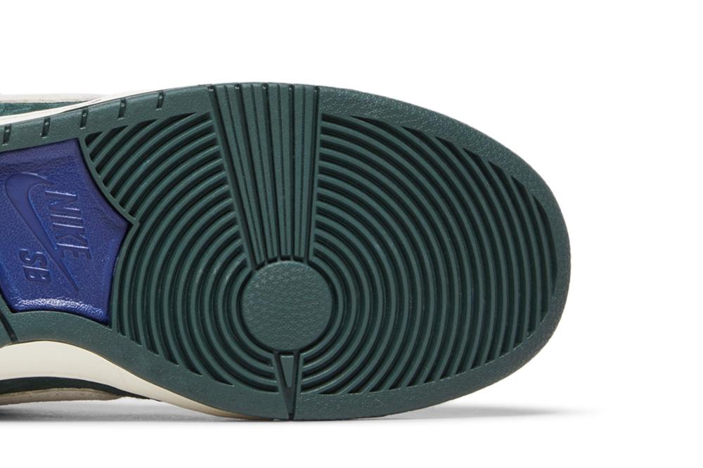 Dunk Low SB 'Deep Royal Vintage Green'