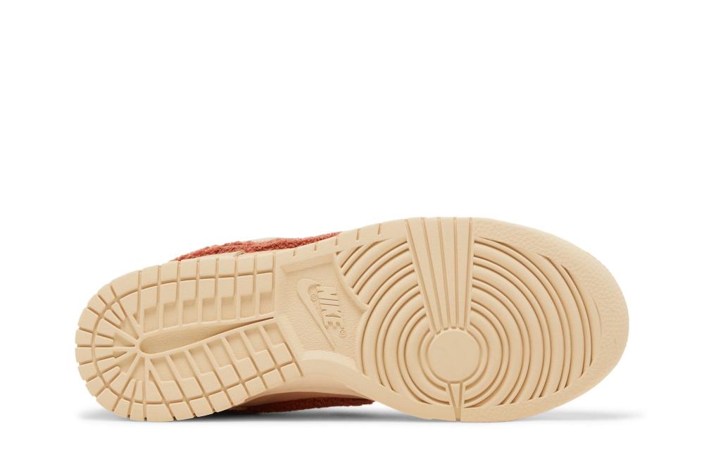Wmns Dunk Low 'Terry Swoosh'
