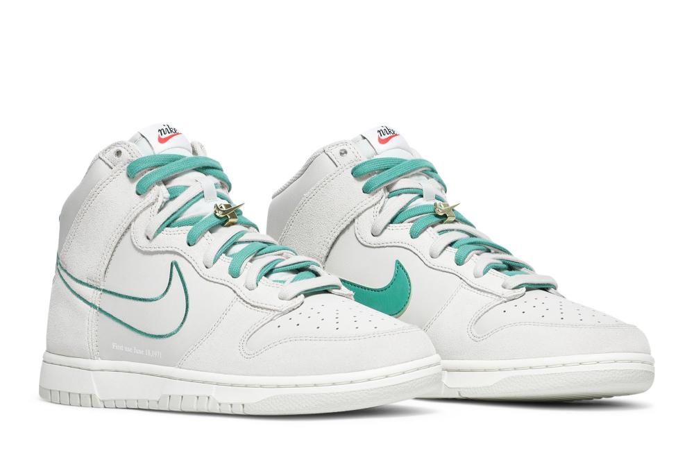 Dunk High SE GS 'First Use Pack - Green Noise'