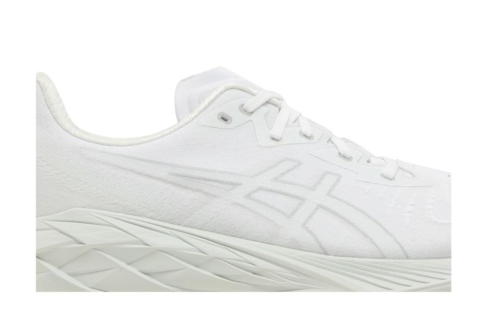 Novablast 4 'White Pale Mint'