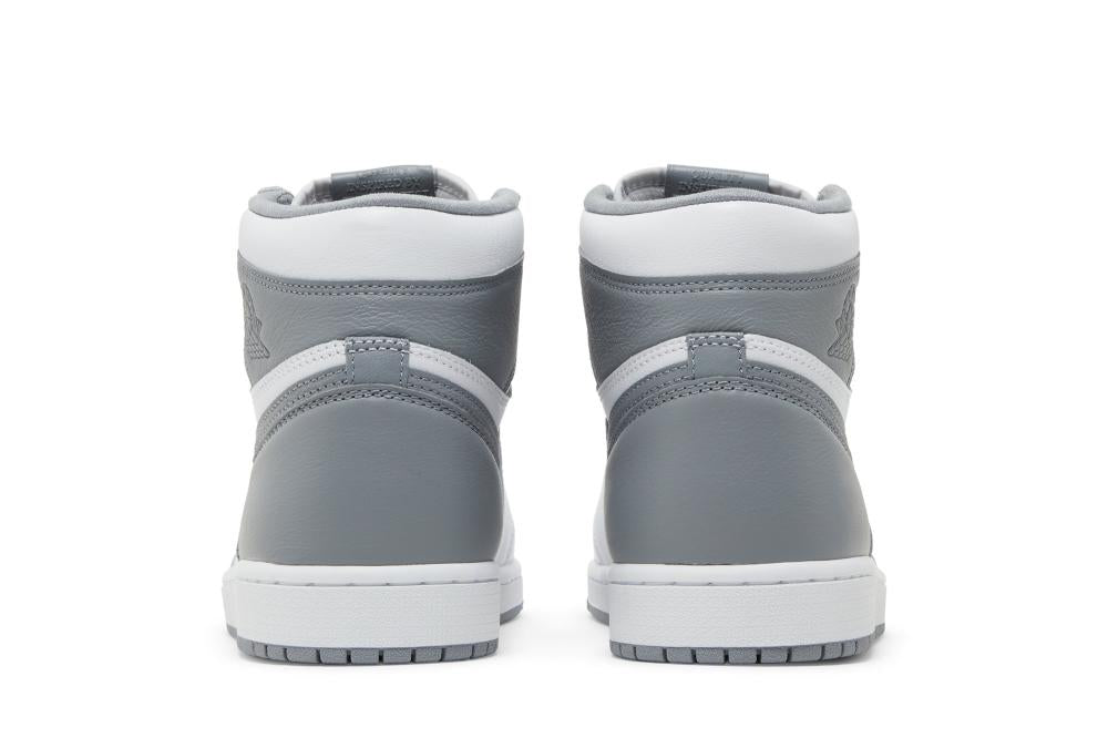 Air Jordan 1 Retro High OG 'Stealth'