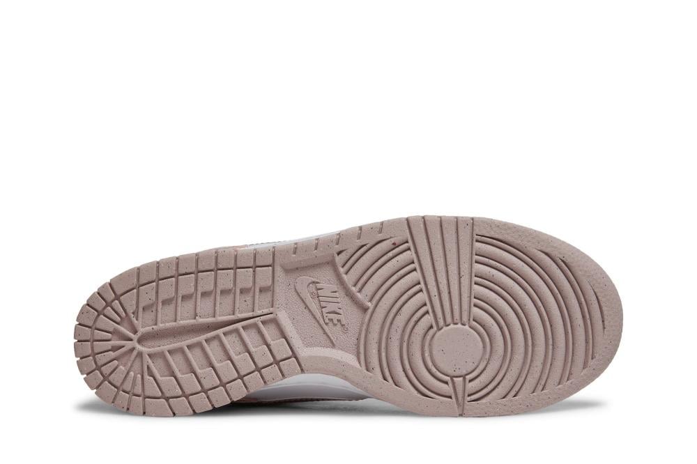 Dunk Low GS 'Pink Velvet'