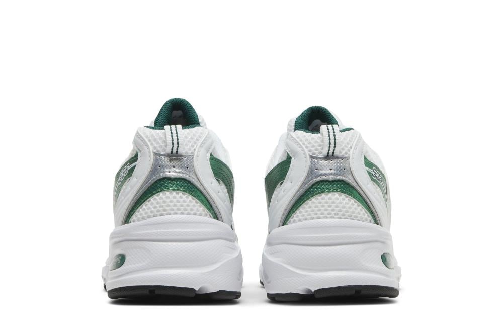 530 'White Nightwatch Green'