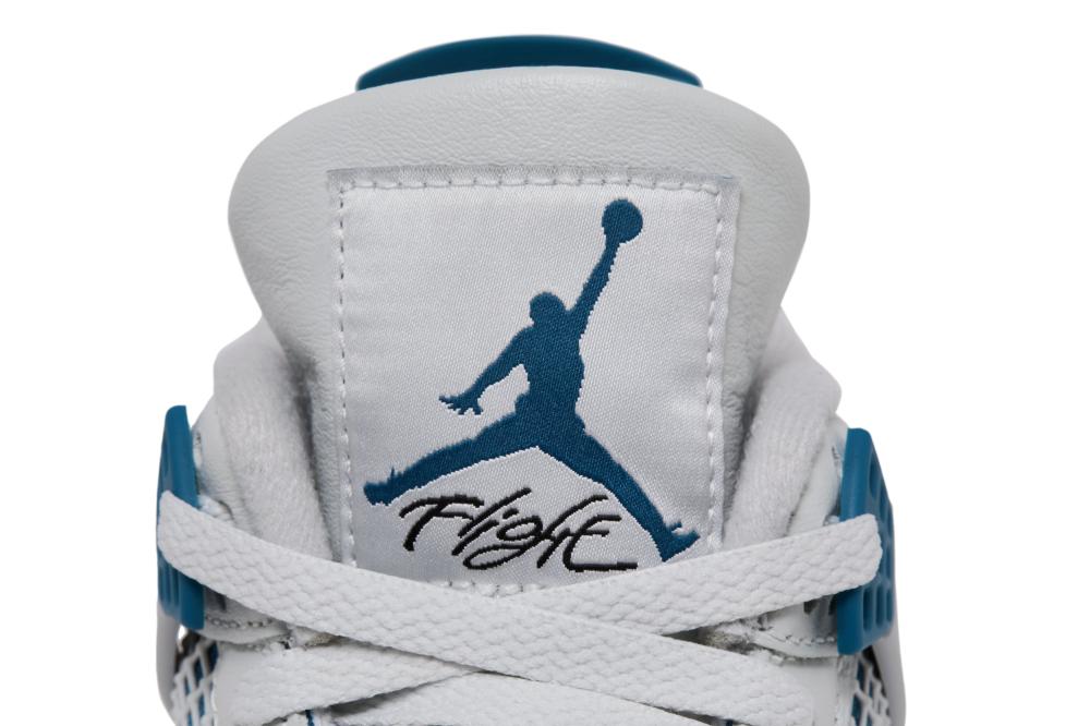 Air Jordan 4 Retro 'Military Blue' 2024