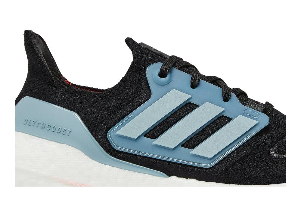 UltraBoost 22 'Black Magic Grey'