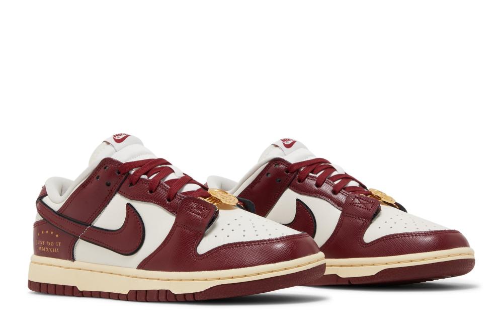 Wmns Dunk Low SE 'Sisterhood - Team Red'