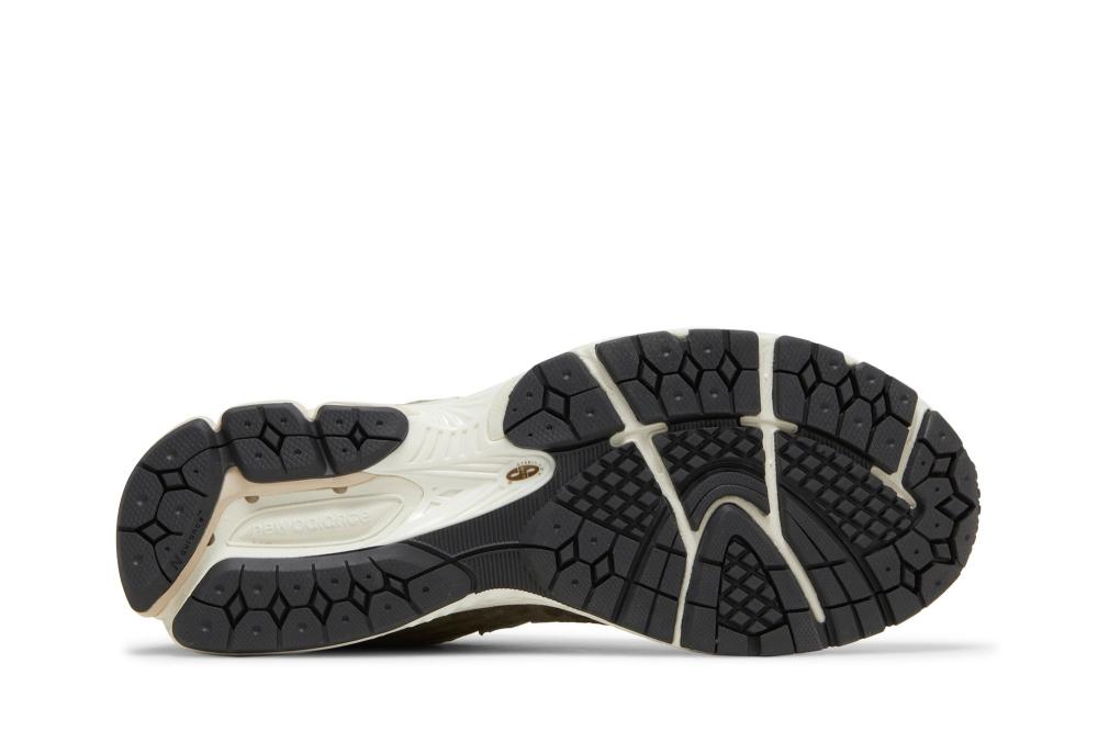 2002R 'Dark Camo'