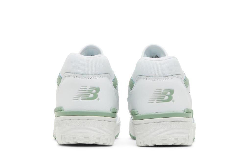 550 'White Mint Green'