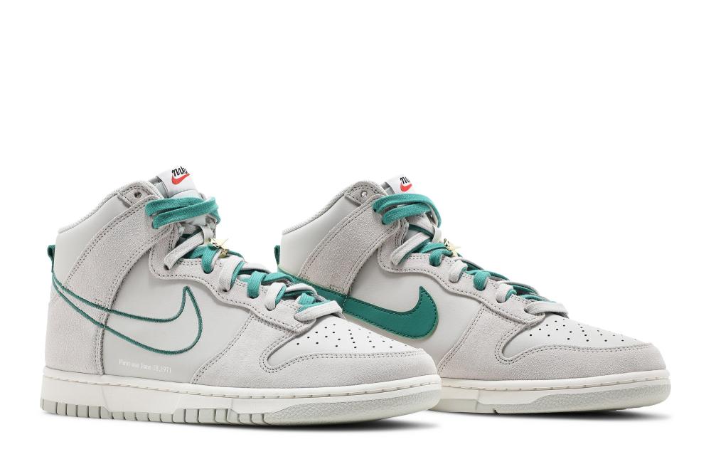 Dunk High SE 'First Use Pack - Green Noise'