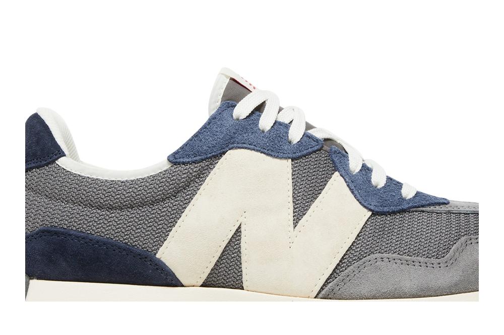 327 'Archive Pack - Castlerock'
