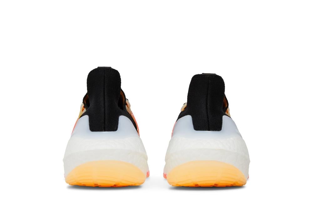 UltraBoost 22 'Black Flash Orange'
