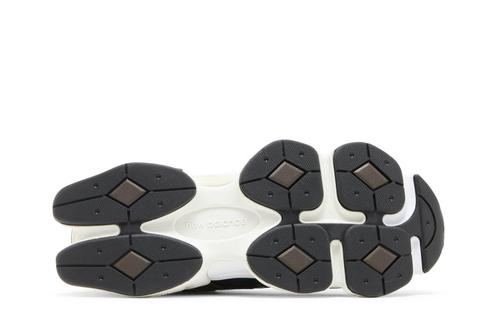 9060 'Brown Black'