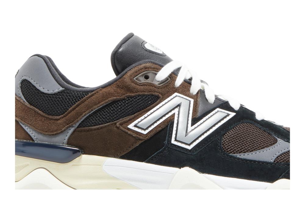 9060 'Brown Black'