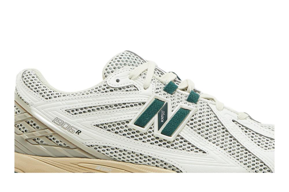 1906R 'White Green'