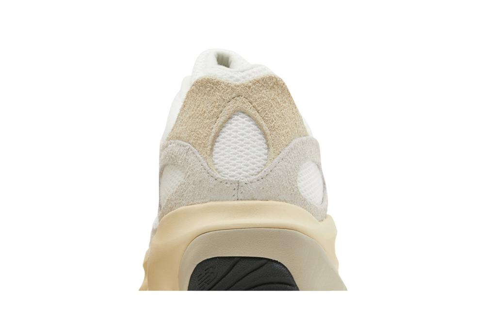 WRPD Runner 'Sea Salt Blacktop'