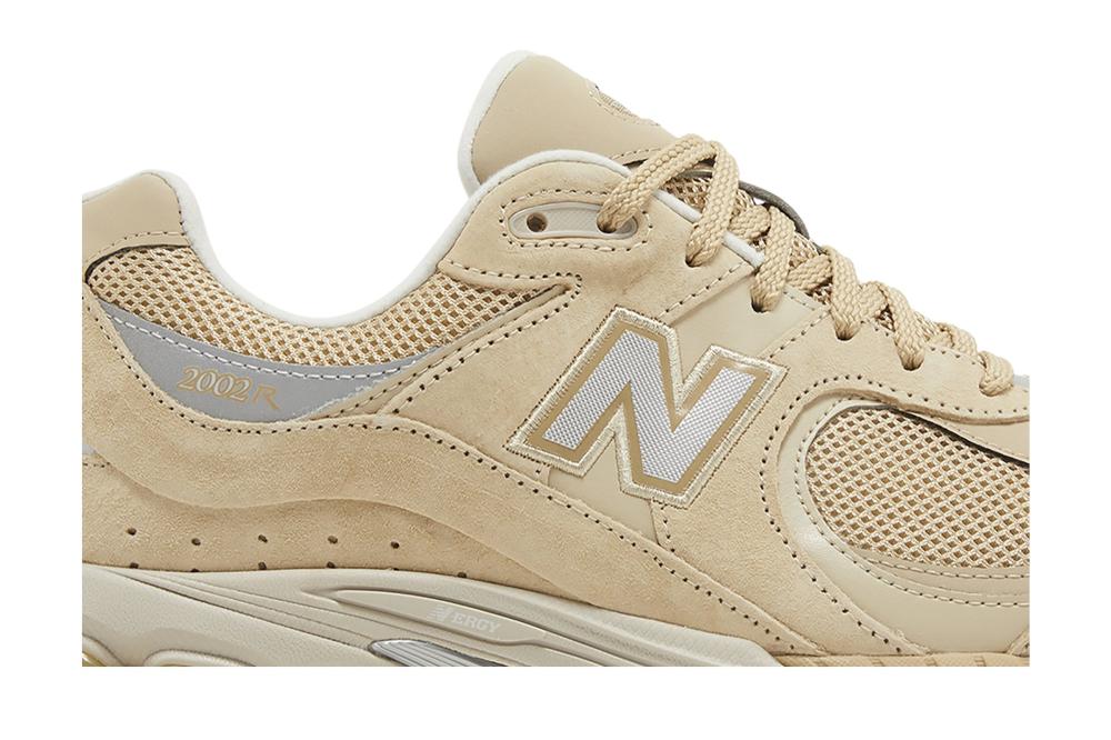 2002R 'Khaki'
