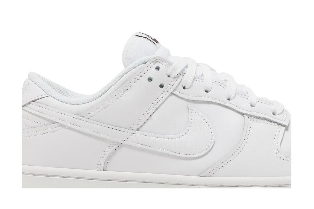 Wmns Dunk Low 'Triple White'