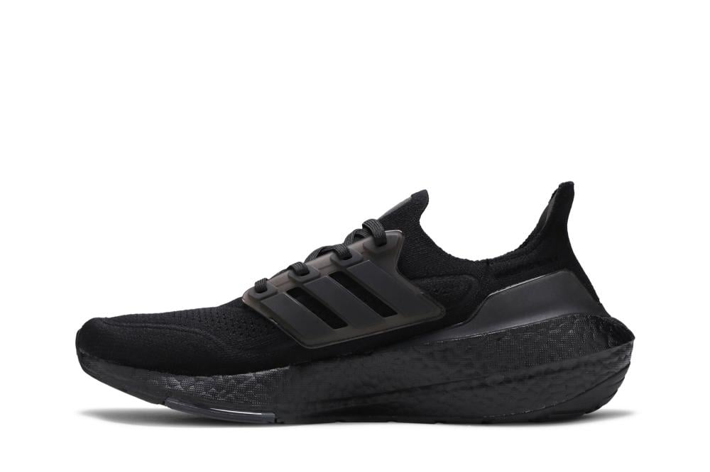 UltraBoost 21 'Triple Black'