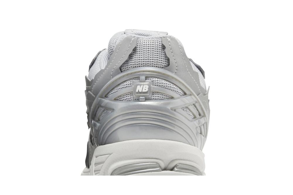 1906D 'Protection Pack - Silver Metallic'