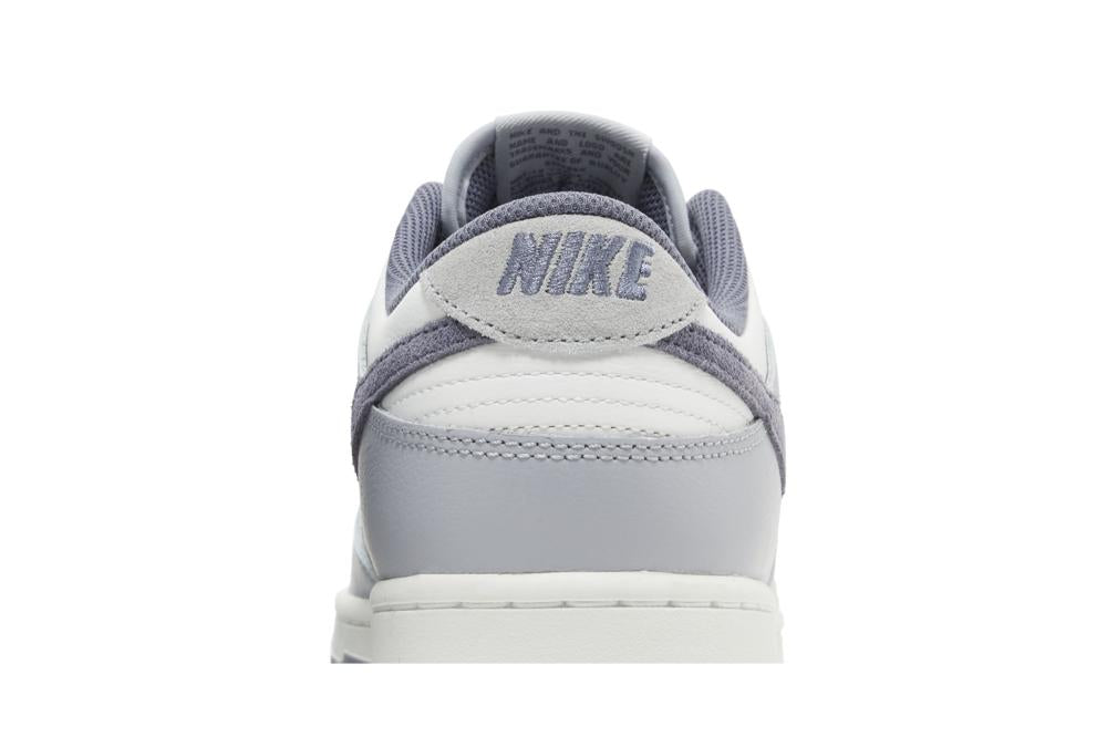 Dunk Low SE 'Light Carbon'