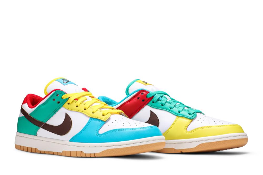 Dunk Low SE 'Free.99 - White'