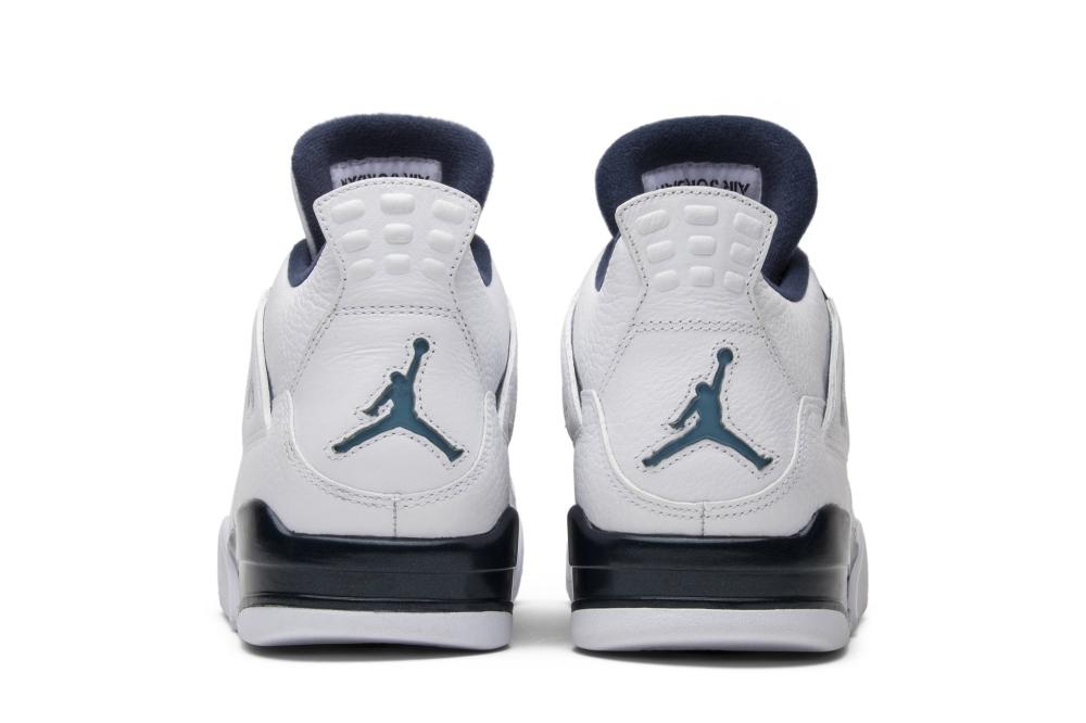 Air Jordan 4 Retro LS 'Columbia'