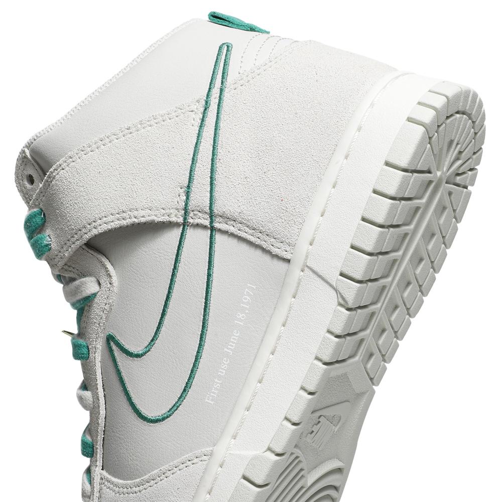 Dunk High SE GS 'First Use Pack - Green Noise'