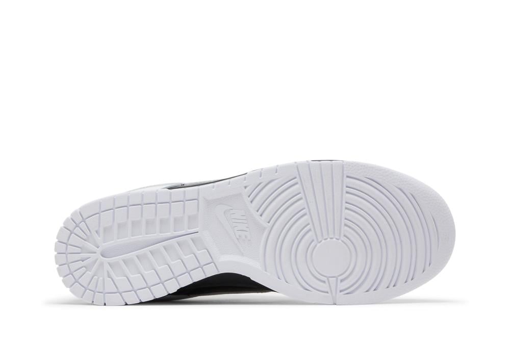 Dunk Low 'Reverse Panda'