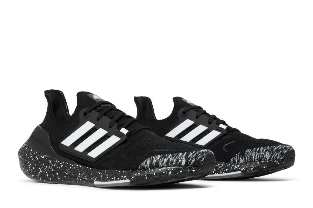 UltraBoost 22 'Black White Speckled'