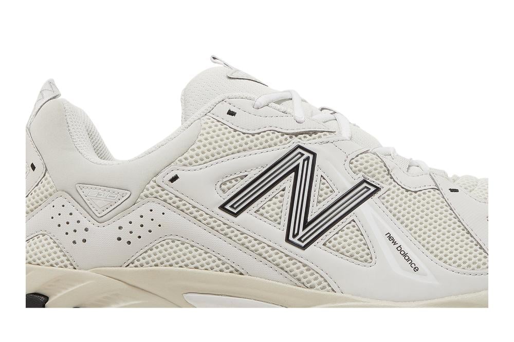 610 'Nimbus Cloud Black'