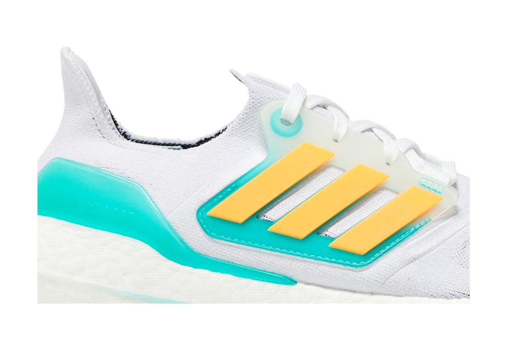 UltraBoost 22 'White Mint Rush'